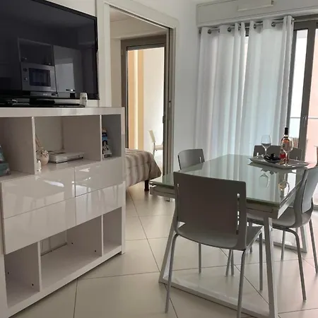 Apartment West Bay *